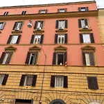 Elegant apt-typical Roman Palazzina Pz Alessandria
